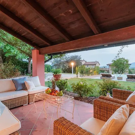 Ca Uvenere, Modern With Pool Montecalvoli