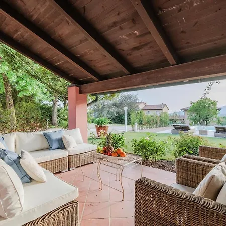 Ca Uvenere, Modern With Pool
