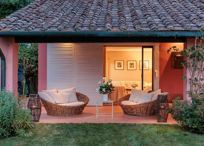 Ca Uvenere, Modern With Pool