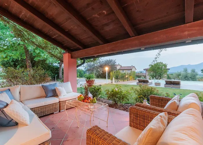 Ca Uvenere, Modern With Pool Montecalvoli