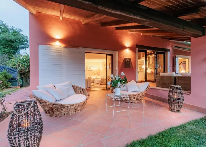 Ca Uvenere, Modern With Pool