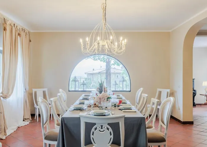 Ca Uvenere, Modern With Pool *