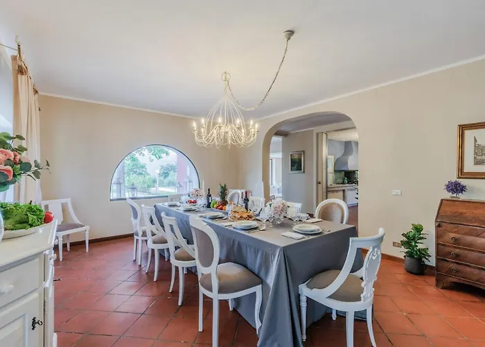 Ca Uvenere, Modern With Pool Montecalvoli