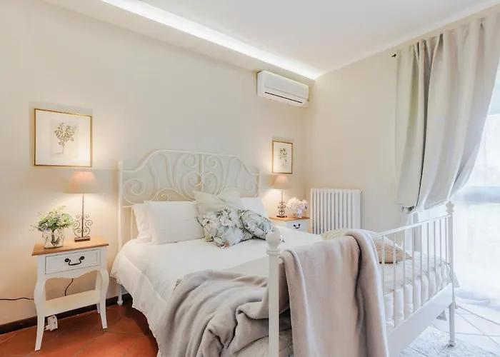 Ca Uvenere, Modern With Pool